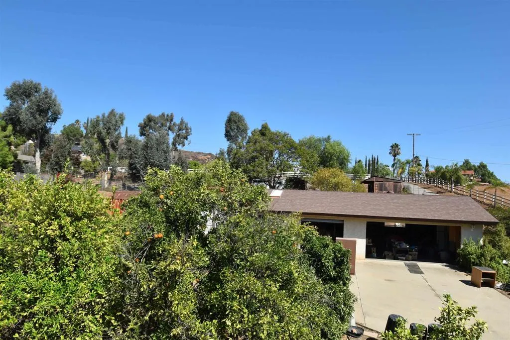 https://cdn.realtyfeed.com/cdn/127/306562574/90dfb7e107df0a4435b84a8067006af4.webp