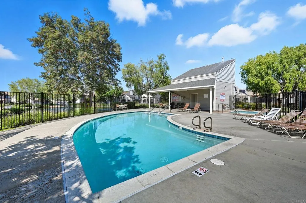 https://cdn.realtyfeed.com/cdn/127/306562578/f76581f7a80119f8b120c991239d32d5.webp