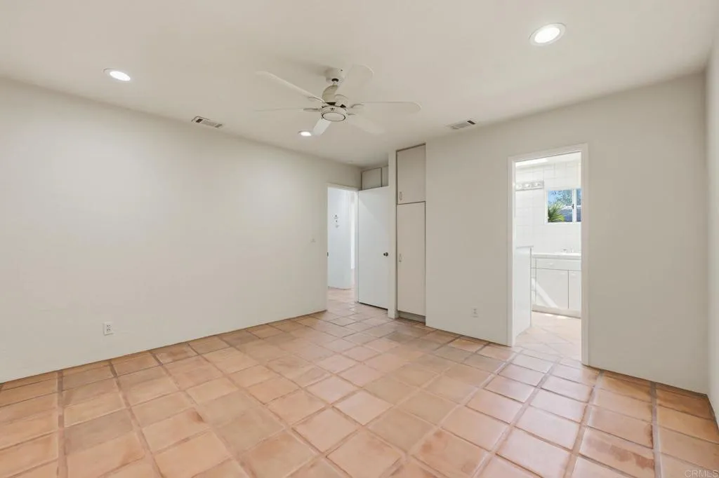 https://cdn.realtyfeed.com/cdn/127/306562585/34c59e45c7645cd7831e8432559df562.webp