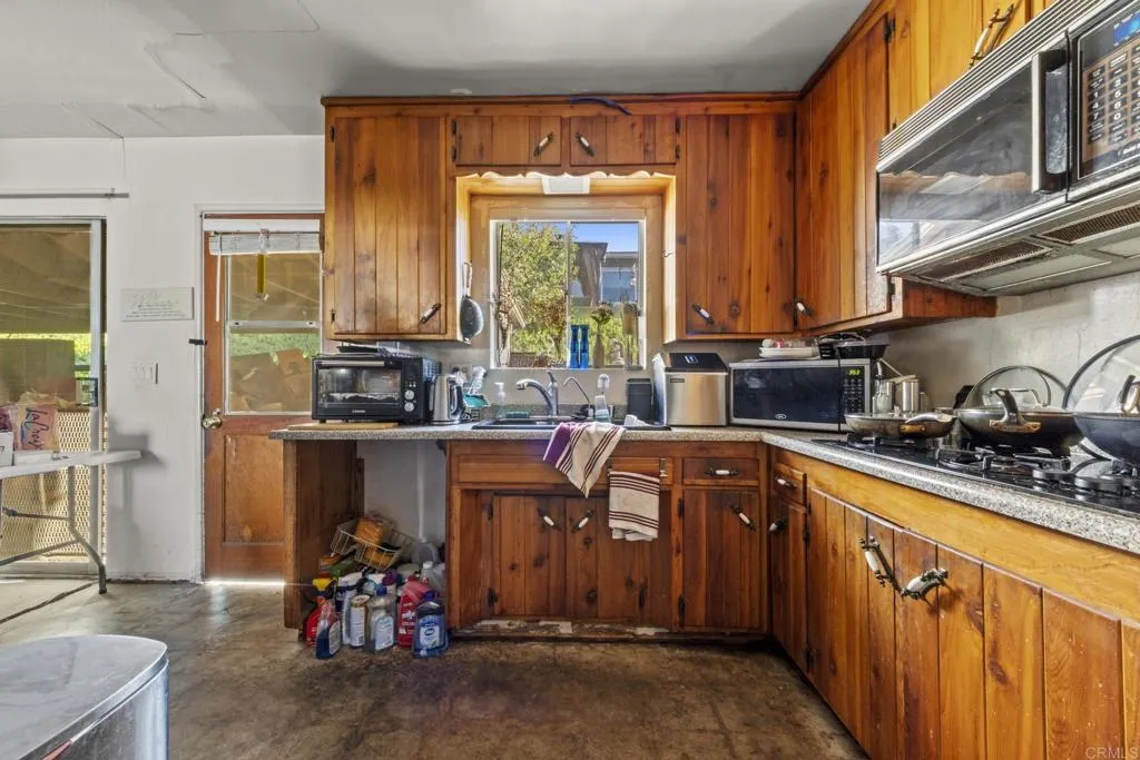 https://cdn.realtyfeed.com/cdn/127/306562588/dd73c03503a96d5ab6d43f9d492a8bd7.webp