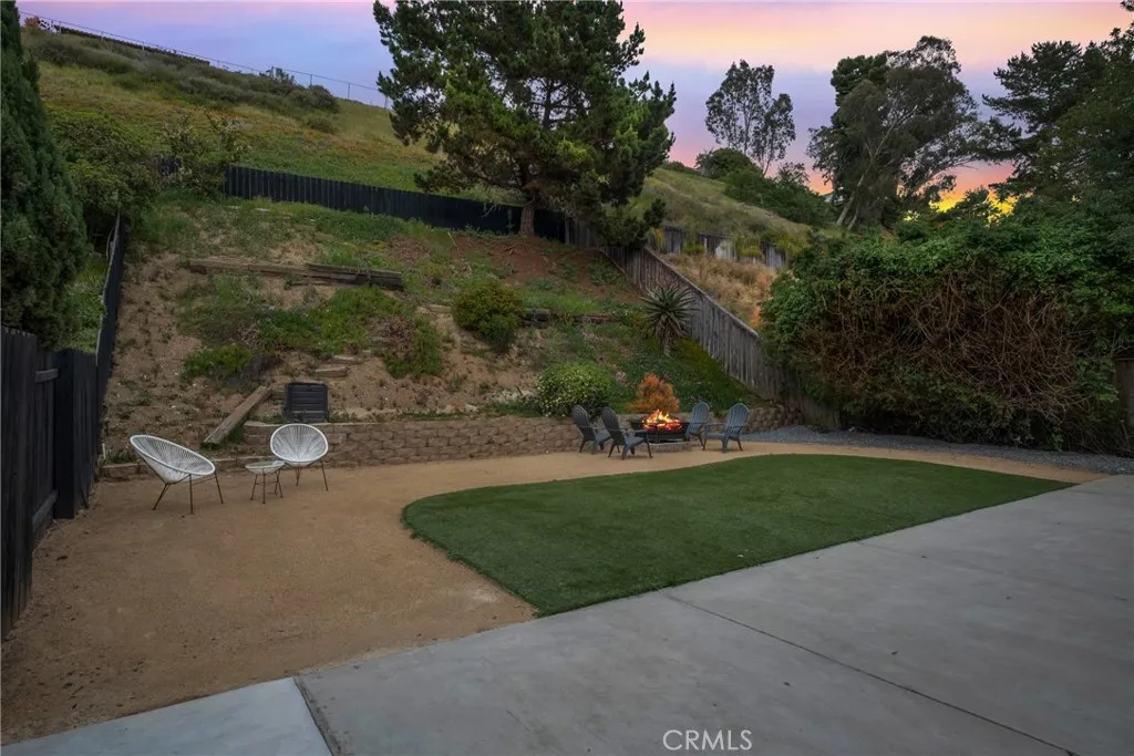 https://cdn.realtyfeed.com/cdn/127/306562608/597f52b380cdec68ce33194eaaeeed21.webp