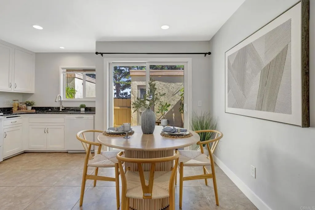 https://cdn.realtyfeed.com/cdn/127/306562615/27d7ae9764f4c047271b1ec085d6946b.webp