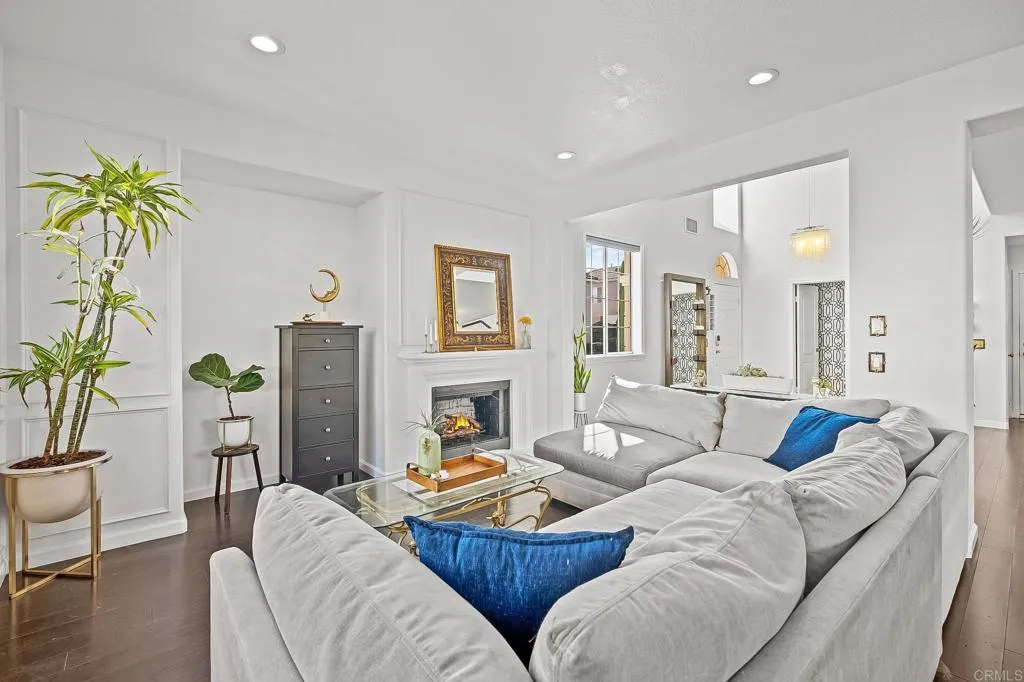 https://cdn.realtyfeed.com/cdn/127/306562638/c47e1c7aeda151438929e3755310fea1.webp