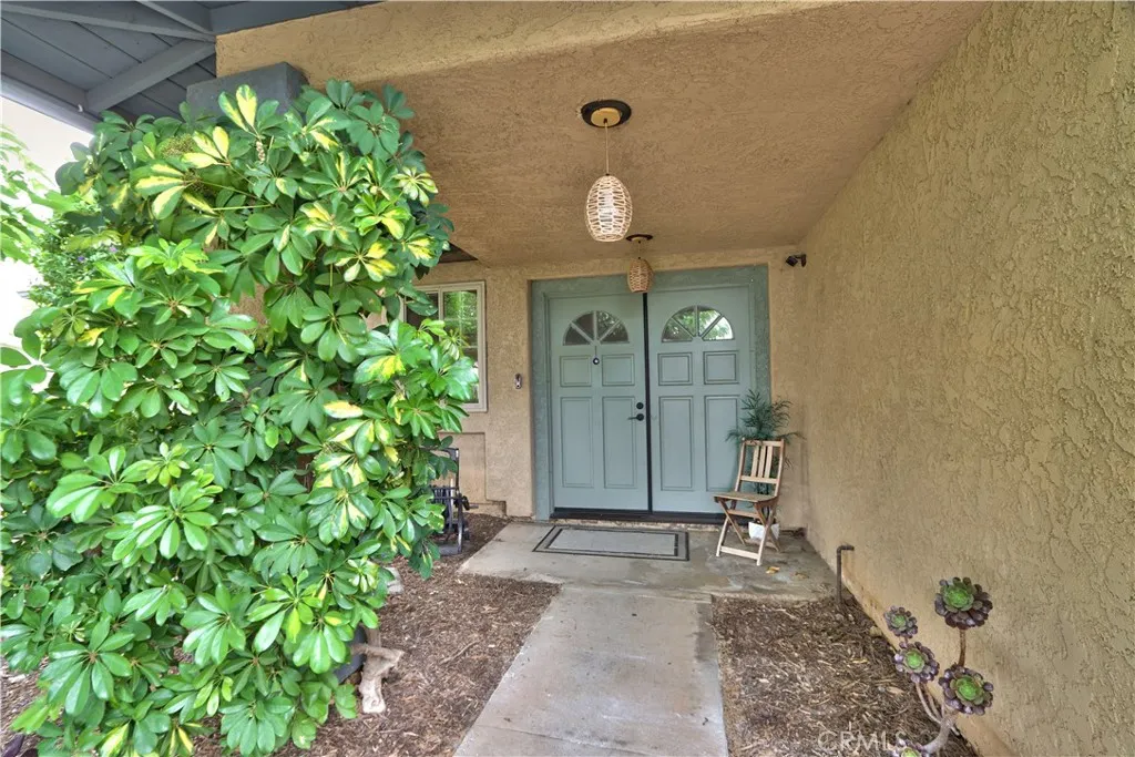 https://cdn.realtyfeed.com/cdn/127/306562671/55be7e3f3dafffd1cc45b48a413b8a37.webp
