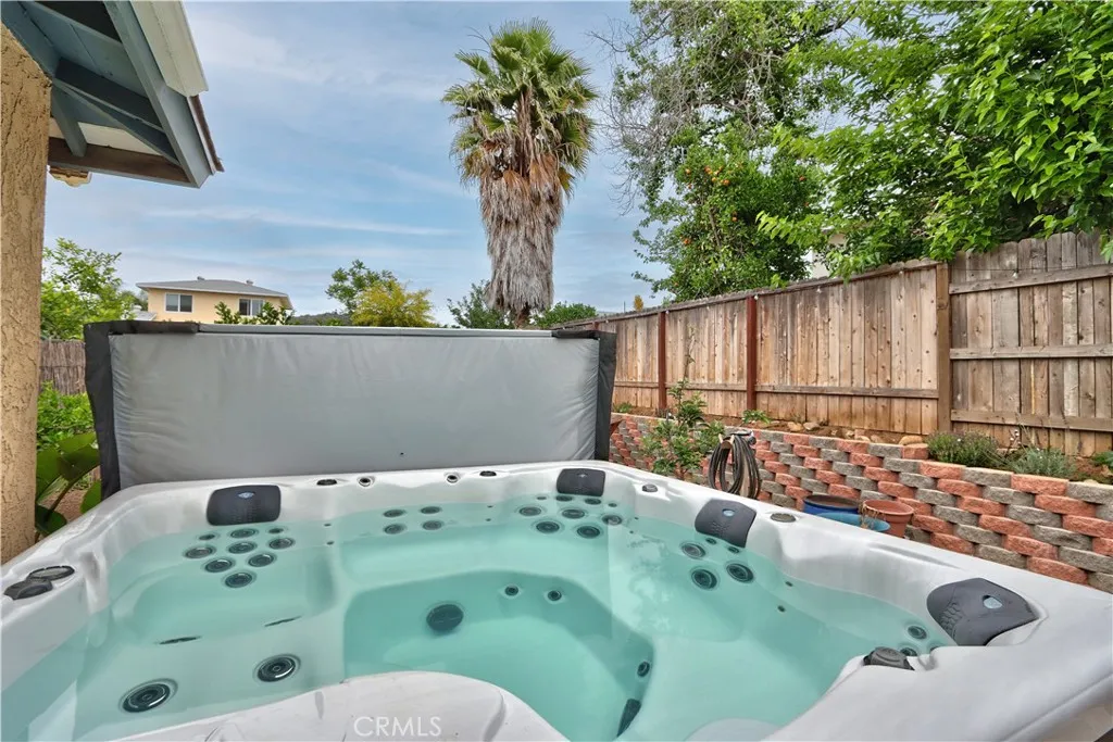 https://cdn.realtyfeed.com/cdn/127/306562671/cb537146e68d8a18972ef64c69e0fe71.webp