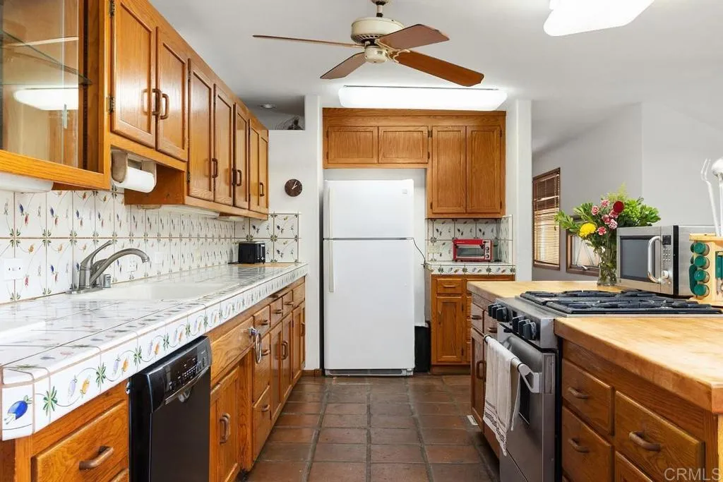 https://cdn.realtyfeed.com/cdn/127/306562689/b3e629ec2d56369293973c7b036ef56b.webp