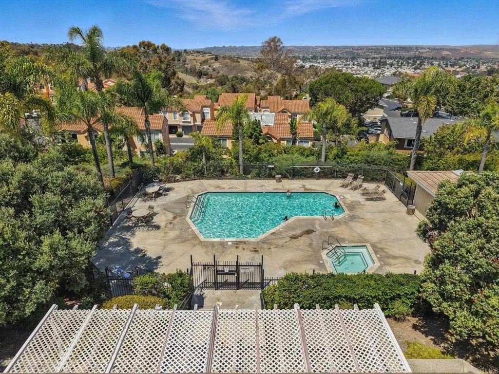 https://cdn.realtyfeed.com/cdn/127/306562694/25de9fe4c08a9a5bc009ee55c28abc68.webp