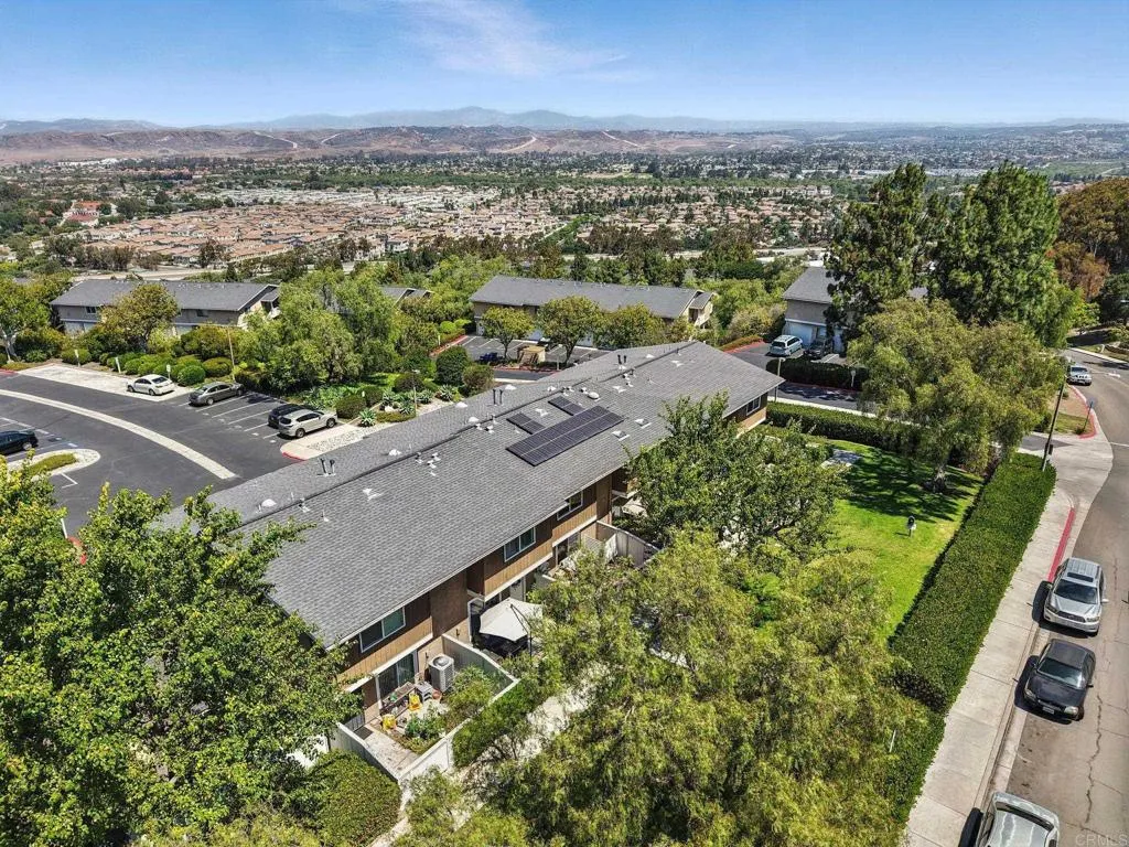 https://cdn.realtyfeed.com/cdn/127/306562694/9ba9452fee057bb067d57bd14a46b1a4.webp