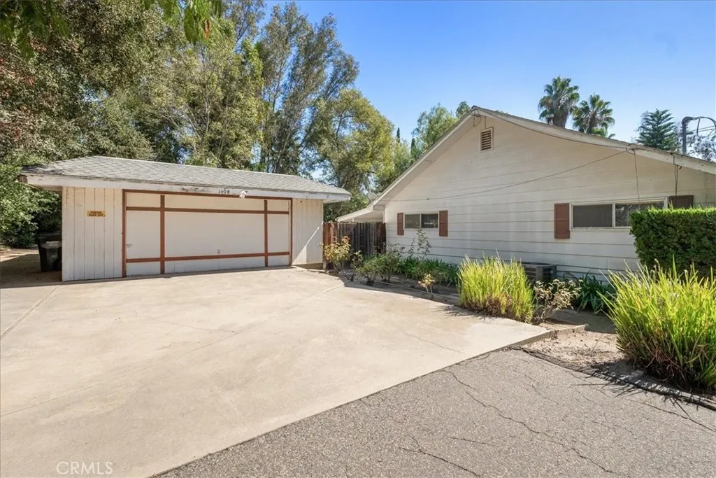 https://cdn.realtyfeed.com/cdn/127/306562773/a6e5b16ac7c754468613f119683b2ac5.webp