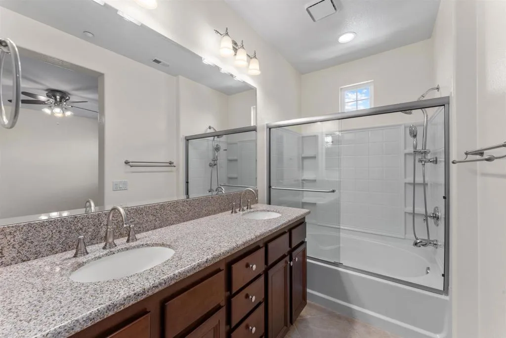 https://cdn.realtyfeed.com/cdn/127/306562801/2a82d7667a20b9fbc10f7aee1508d362.webp