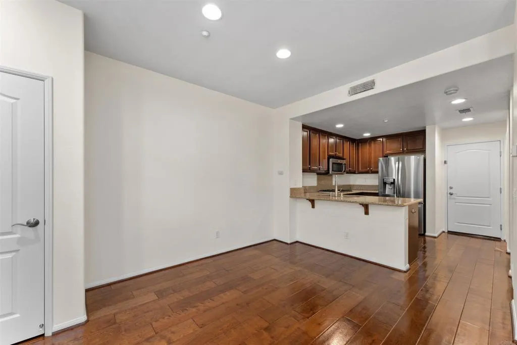 https://cdn.realtyfeed.com/cdn/127/306562801/645e83f732e290ff5db005f1d202cb44.webp