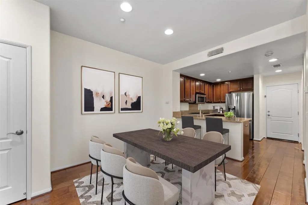 https://cdn.realtyfeed.com/cdn/127/306562801/f021766dd4dc86c629f70865a8a91969.webp