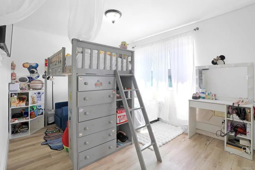https://cdn.realtyfeed.com/cdn/127/306562851/b4796987d847179b333ce38a478a7b01.webp