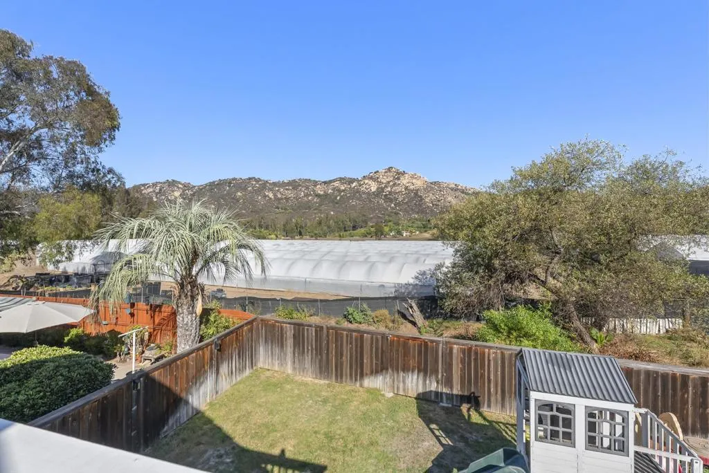 https://cdn.realtyfeed.com/cdn/127/306562874/0a3ee10e83544fb452f00512815a07f1.webp