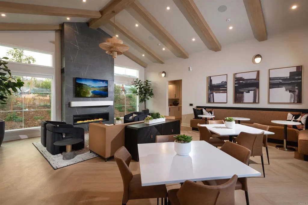 https://cdn.realtyfeed.com/cdn/127/306562917/85c0538cf35e4a437078c2f9ff41cb8d.webp