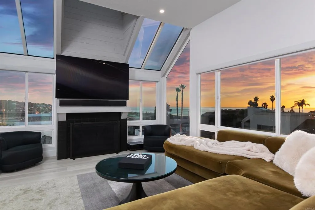 338 Shoemaker, Solana Beach, CA 92075 - Photo 3 of 25, Solana Beach, CA