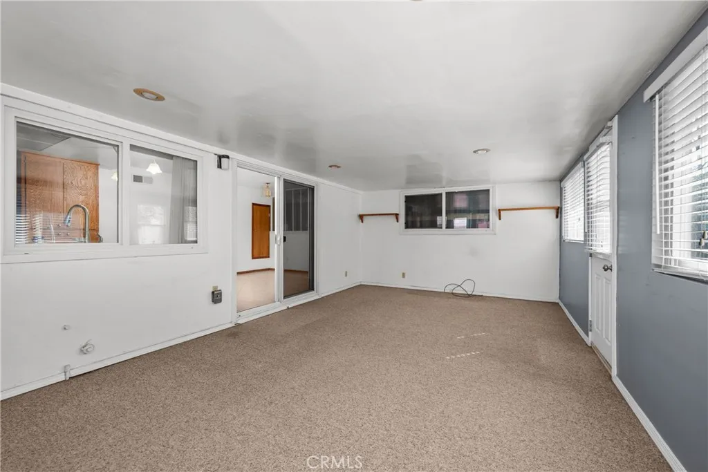 https://cdn.realtyfeed.com/cdn/127/306562949/02bed22bb207ccfbcf3109de3e39e38a.webp