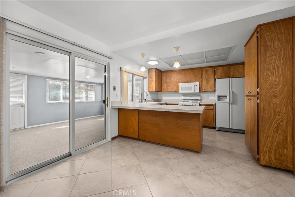 https://cdn.realtyfeed.com/cdn/127/306562949/16f5ffa083a953c95eadabb9a839fe23.webp