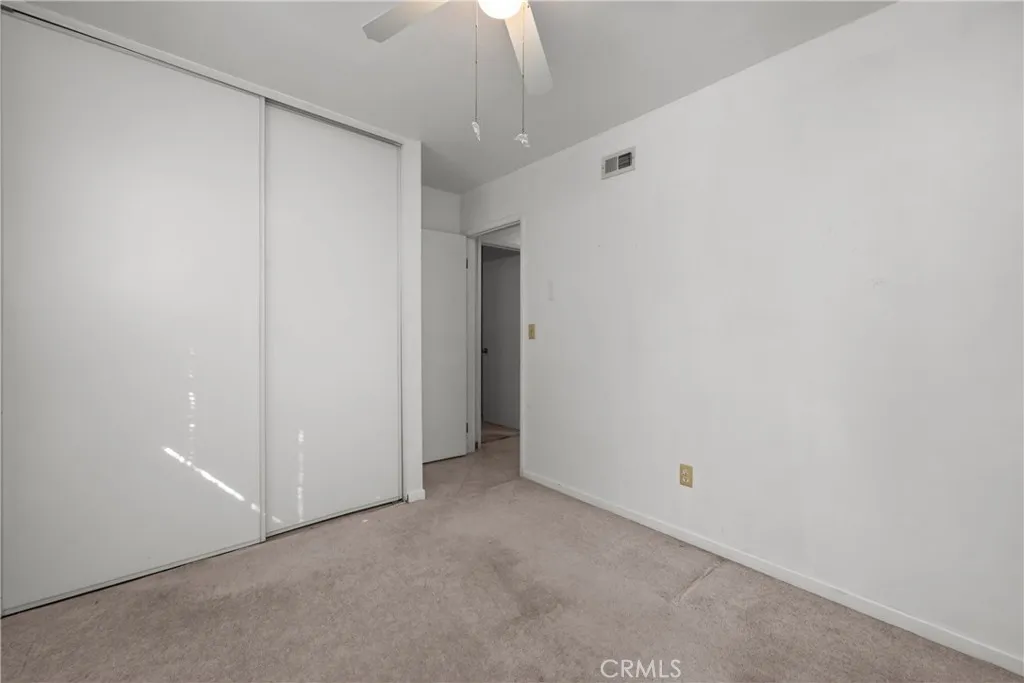 https://cdn.realtyfeed.com/cdn/127/306562949/a7bb895f0c7666bf340a99d616ece557.webp