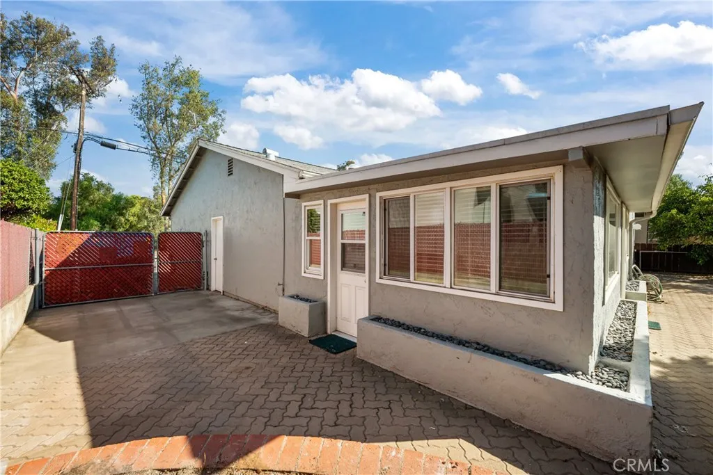 https://cdn.realtyfeed.com/cdn/127/306562949/e76c198b3219fe5bbebe30e9c11f237e.webp
