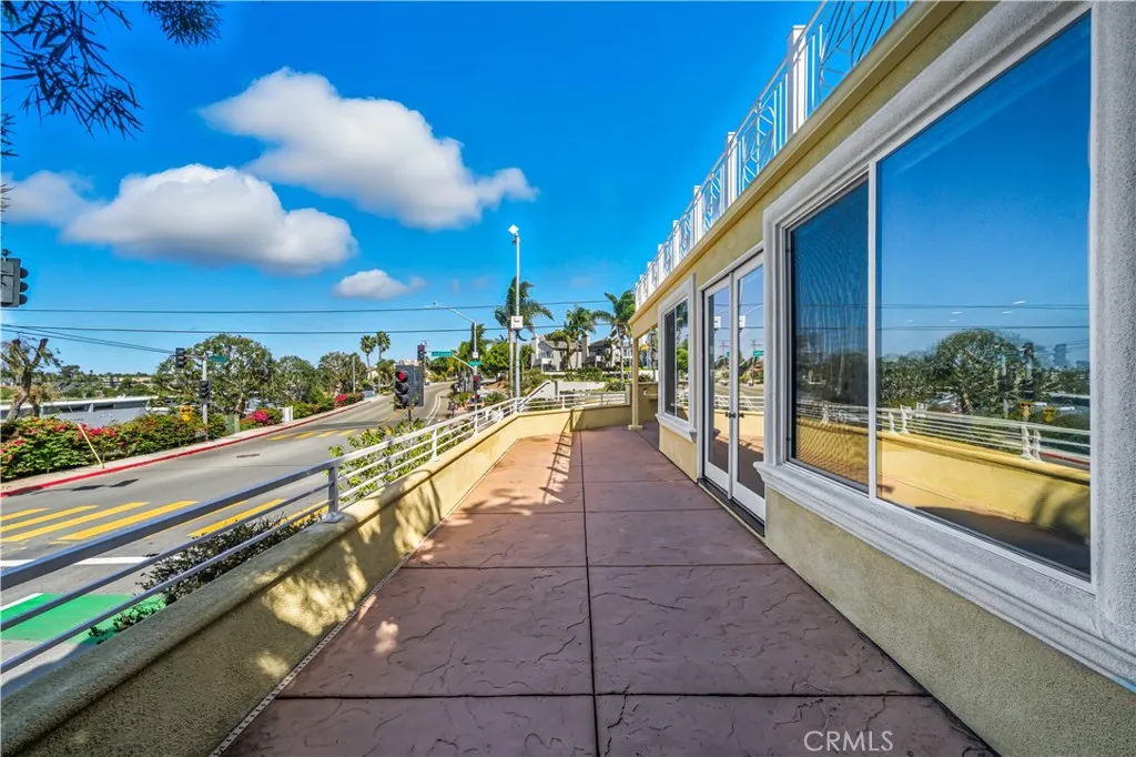 https://cdn.realtyfeed.com/cdn/127/306562990/15cd94c5119fb8c73cda4ba76d81f0ba.webp