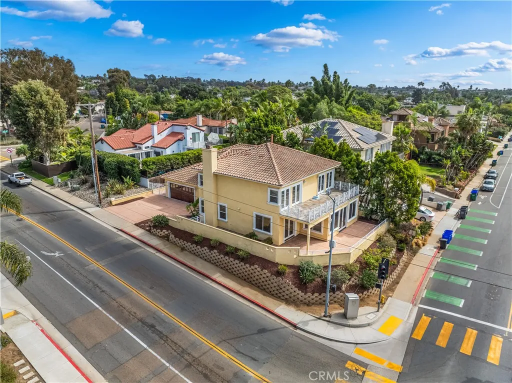 https://cdn.realtyfeed.com/cdn/127/306562990/270b7153baf5284130015b351b9a16b4.webp