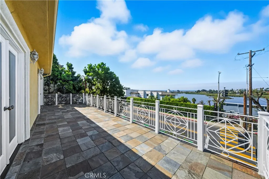 https://cdn.realtyfeed.com/cdn/127/306562990/32ae971e1ce6632dd5db0072d4cc1699.webp