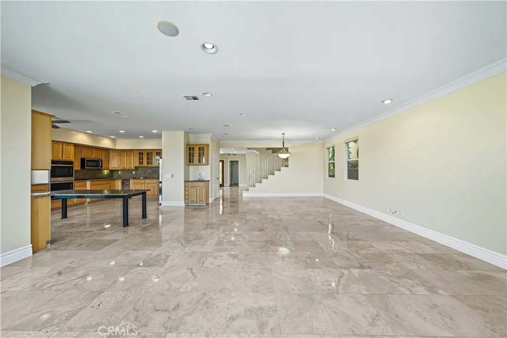 https://cdn.realtyfeed.com/cdn/127/306562990/7b78e078d95d8df89f5dfff24659c4f1.webp