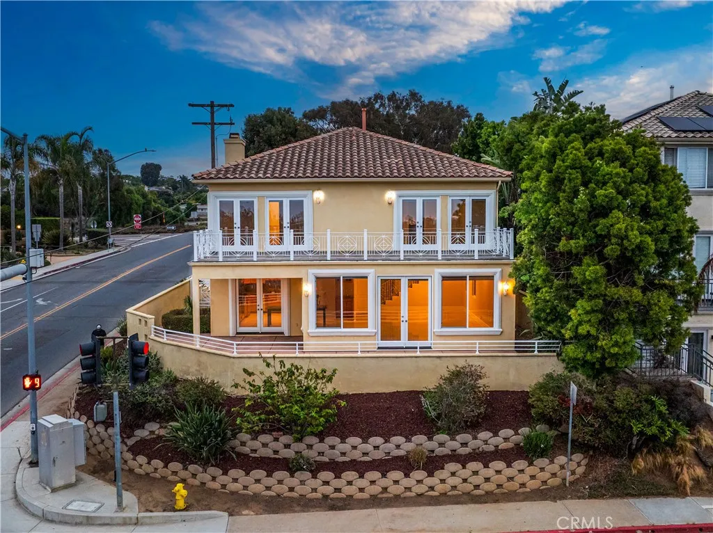 https://cdn.realtyfeed.com/cdn/127/306562990/9bb8d5696314d7ced4f682dbb8d9decf.webp