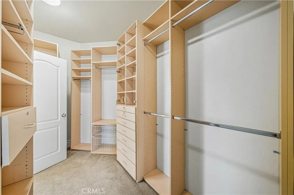 https://cdn.realtyfeed.com/cdn/127/306562990/ea7cc98cb61aaf6efd0b71f66600f760.webp