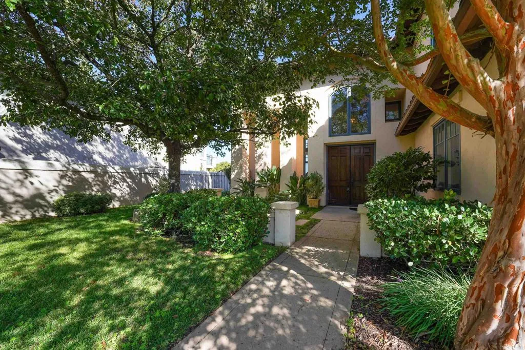 https://cdn.realtyfeed.com/cdn/127/306563004/2e9b8e25ef21f85c8eb4ff61cafdf121.webp
