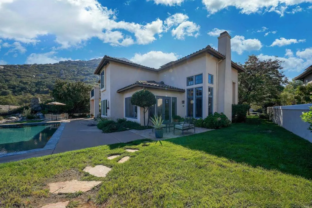 https://cdn.realtyfeed.com/cdn/127/306563004/ac51c1028be87ff0dd33e8cbc201a222.webp