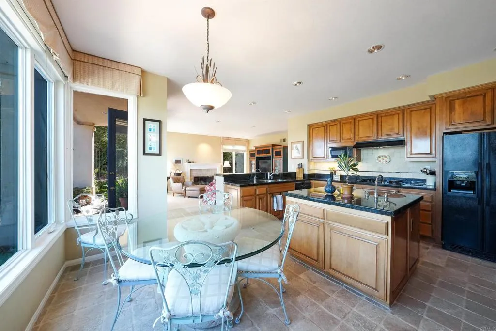 https://cdn.realtyfeed.com/cdn/127/306563004/d83ea05680337b870b49932b2a57eb1b.webp