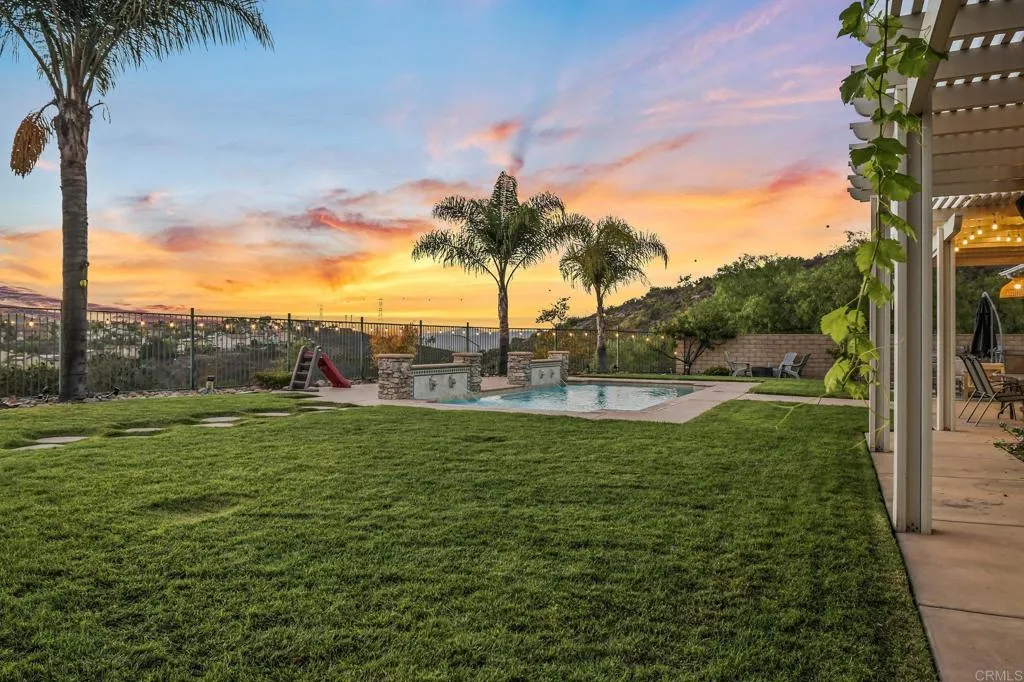 https://cdn.realtyfeed.com/cdn/127/306563041/2ac9d93fb76661d192f51ff5d998df6f.webp