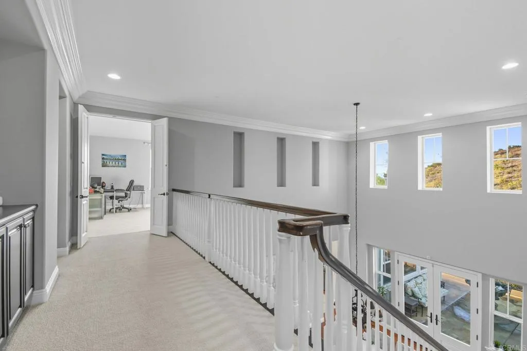 https://cdn.realtyfeed.com/cdn/127/306563041/4eac6d61d52ad0c21bdc75ee267bf79f.webp