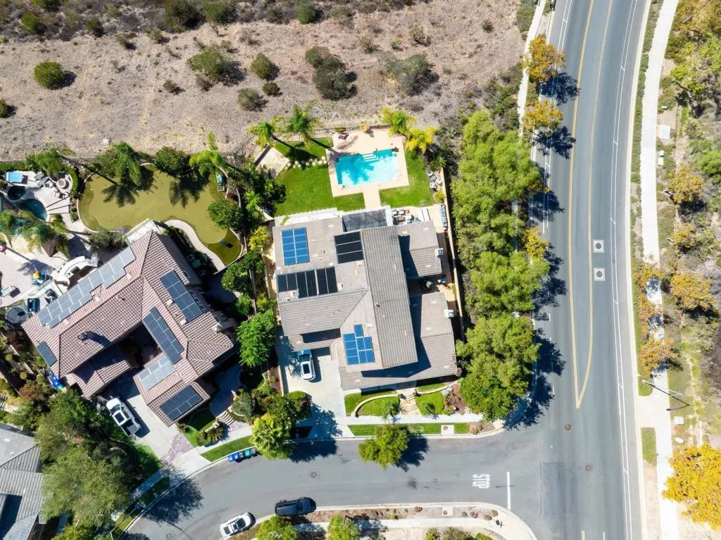 https://cdn.realtyfeed.com/cdn/127/306563041/627ba7733b04e69a2751f4f76d69ae19.webp