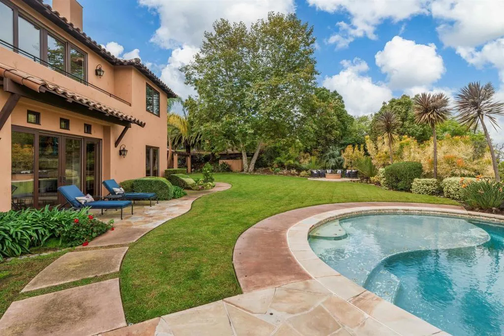 https://cdn.realtyfeed.com/cdn/127/306563062/2c13490f40938fbc556aeed4324b5a59.webp