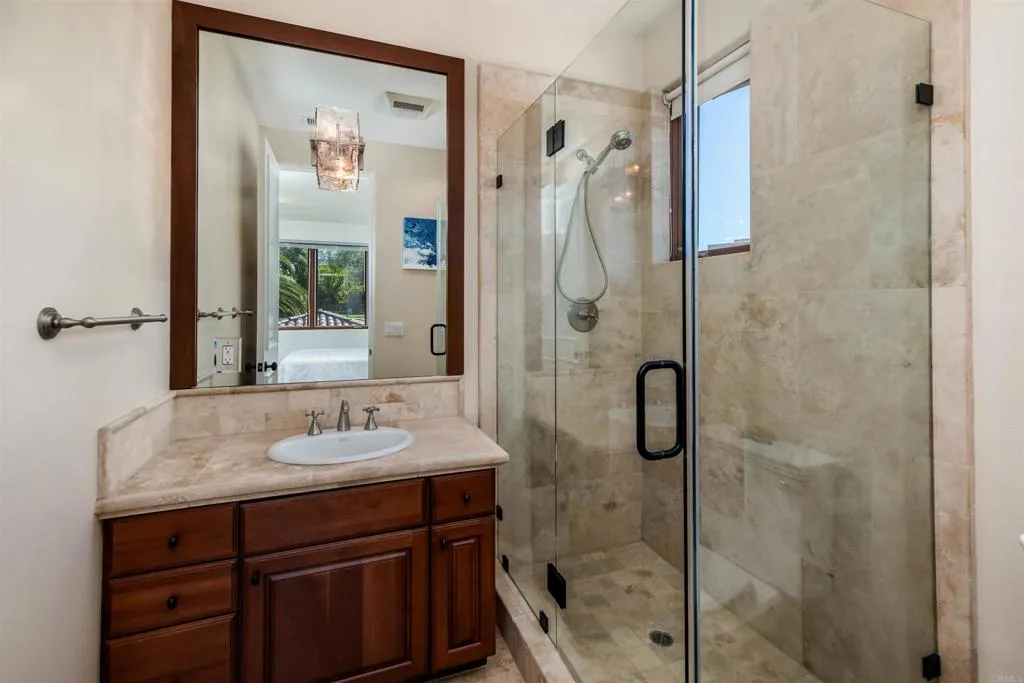 https://cdn.realtyfeed.com/cdn/127/306563062/475c7c7e62fcb864c5b3db3fb0e43788.webp