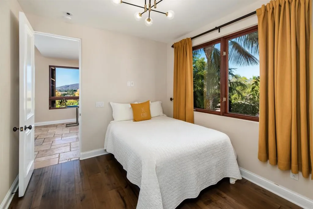 https://cdn.realtyfeed.com/cdn/127/306563062/4f843b51a12081a4b3fd0d68b31b0a11.webp