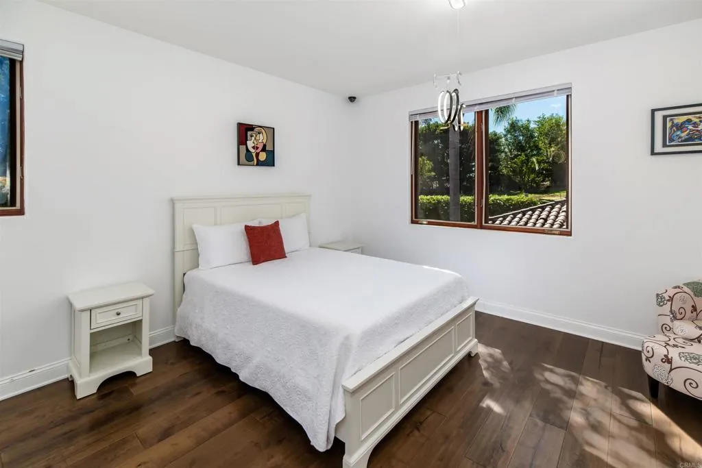 https://cdn.realtyfeed.com/cdn/127/306563062/8e5326500ede46b670d75f466259e622.webp