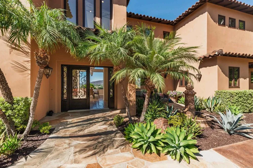 https://cdn.realtyfeed.com/cdn/127/306563062/ea2056f2ef309a805219563b9ac9c751.webp