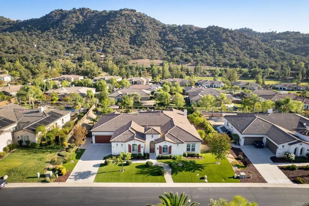 https://cdn.realtyfeed.com/cdn/127/306563063/3e0e5f18dbb5e9cbd6d60f475ee9ca71.webp