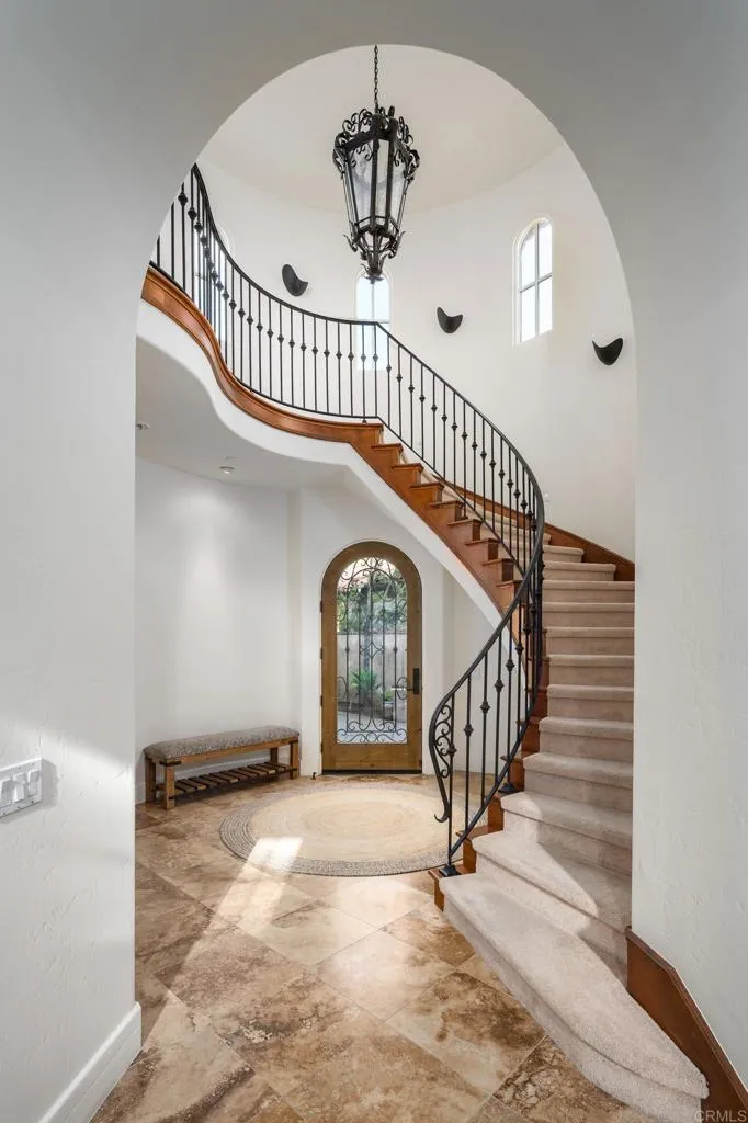 https://cdn.realtyfeed.com/cdn/127/306563097/9a4ce0dbc59dd7fbc65025c89db54db9.webp