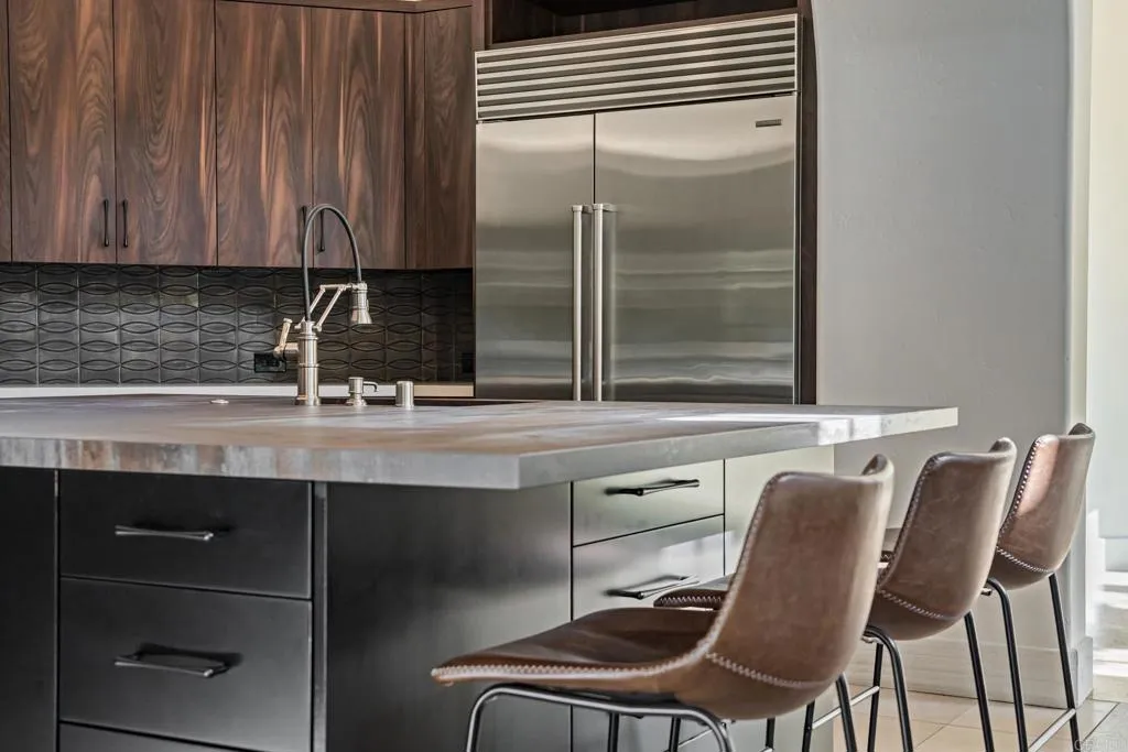 https://cdn.realtyfeed.com/cdn/127/306563097/9e3ba0b3c656732313b10a75f167d437.webp