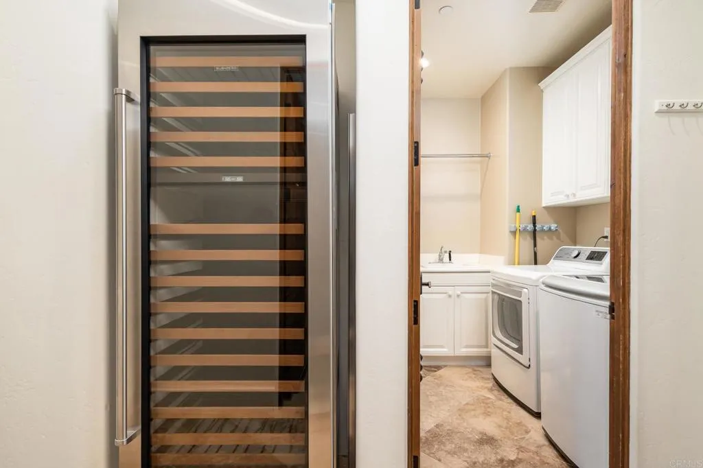 https://cdn.realtyfeed.com/cdn/127/306563097/bdcf51e357e2b132a2f07259d21c5c26.webp