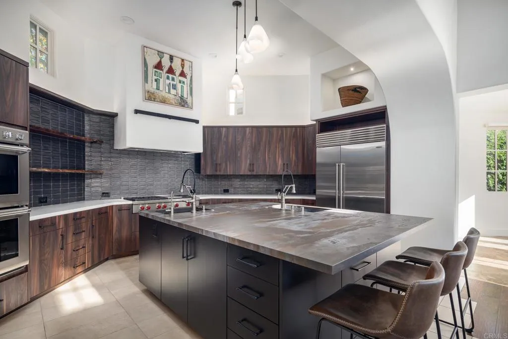 https://cdn.realtyfeed.com/cdn/127/306563097/d4358e8c4b278382651f2c20a25f2db8.webp