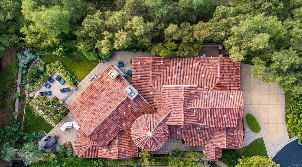 https://cdn.realtyfeed.com/cdn/127/306563097/ecfc9119c12696f0329d8cb3b588ebea.webp
