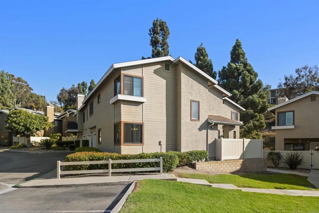 Photo #2: PTP2507722 Listing 