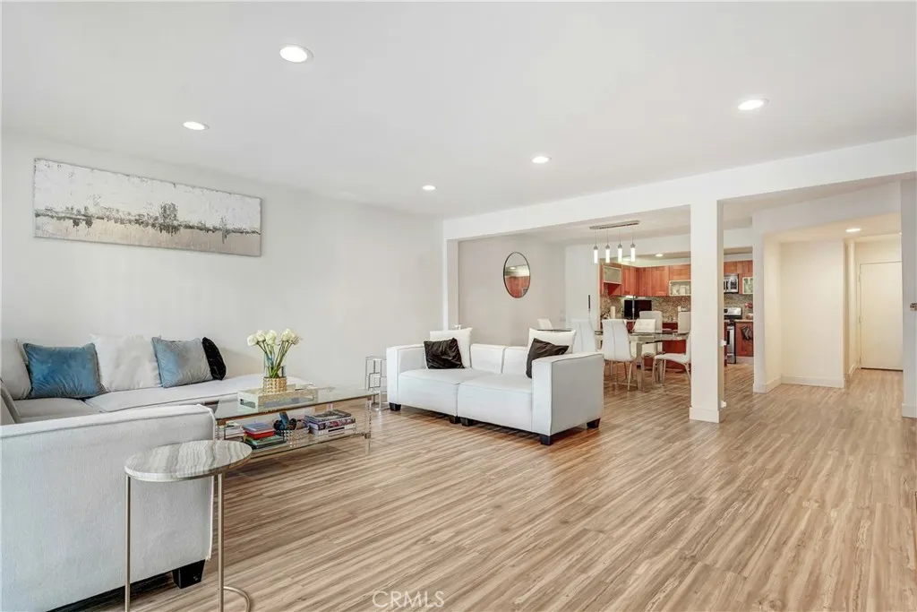 18324 Clark Unit 119, Tarzana, CA 91356 - Photo 3 of 13, Tarzana, CA