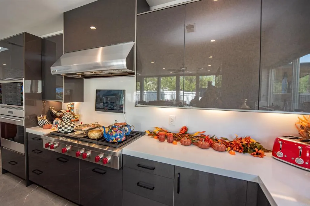 https://cdn.realtyfeed.com/cdn/127/306563125/b133658914d352108cbce4e55a913d31.webp